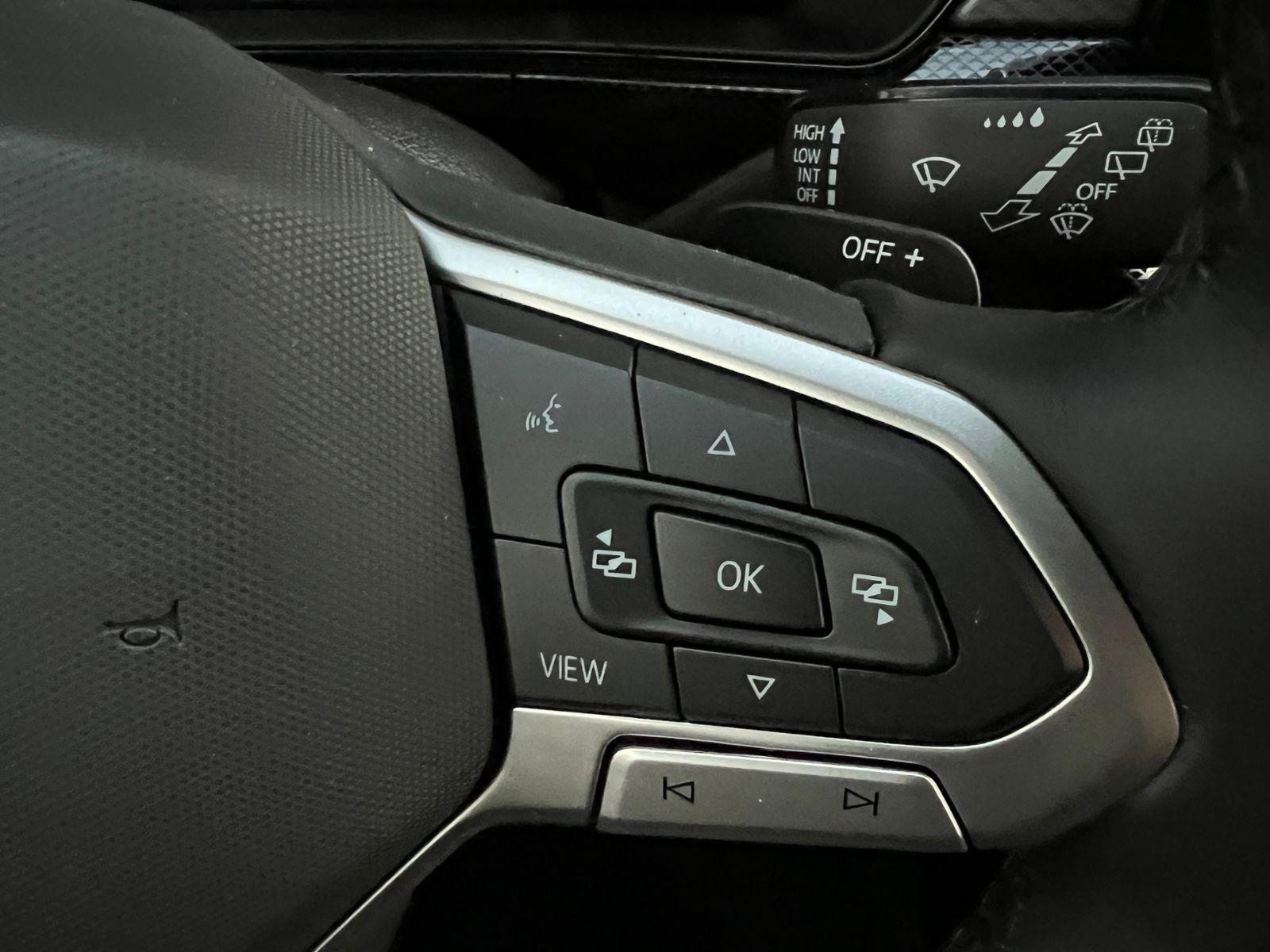 Fahrzeugabbildung Volkswagen T-Cross Life 1.0 TSI DSG *IQ.Light, Climatronic,