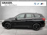 BMW X1 sDrive18i Sport Line LED WLAN Navi Tempomat - BMW X1: Schwarz