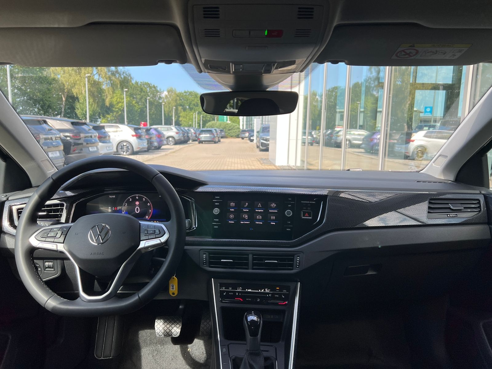 Fahrzeugabbildung Volkswagen Polo Life 1.0 TSI DSG *LED, ACC, Ready2Discover,