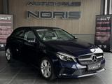 Mercedes-Benz A 180 AUTOMATIK*NAVI LED KAMERA BLUETOOTH PDC* - Mercedes-Benz A 180 mit Benzin-Antrieb: Limousine