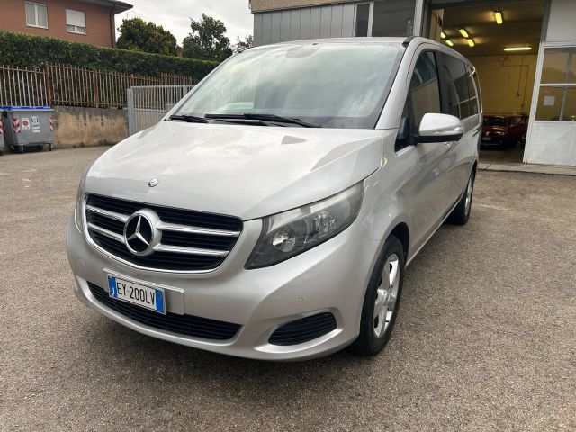 MERCEDES-BENZ V 220