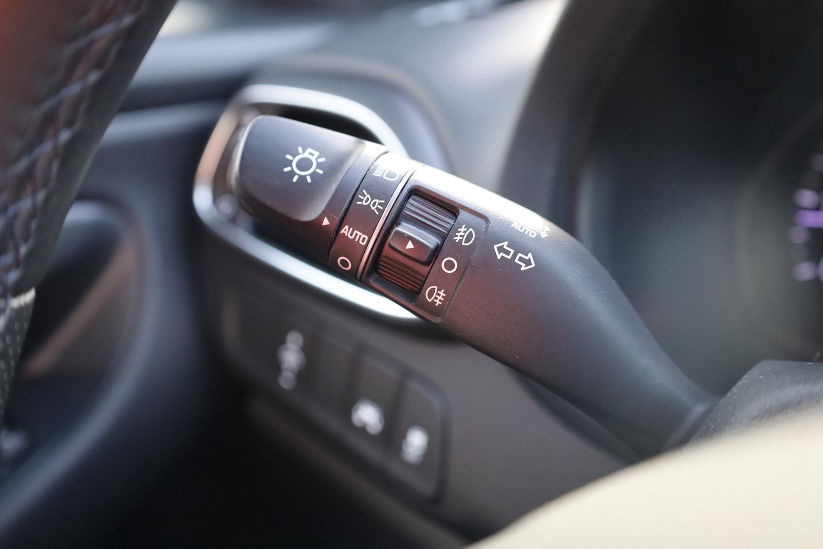 Hyundai i30 1.4 T-GDI Passion + LED Navi Kamera DAB USB