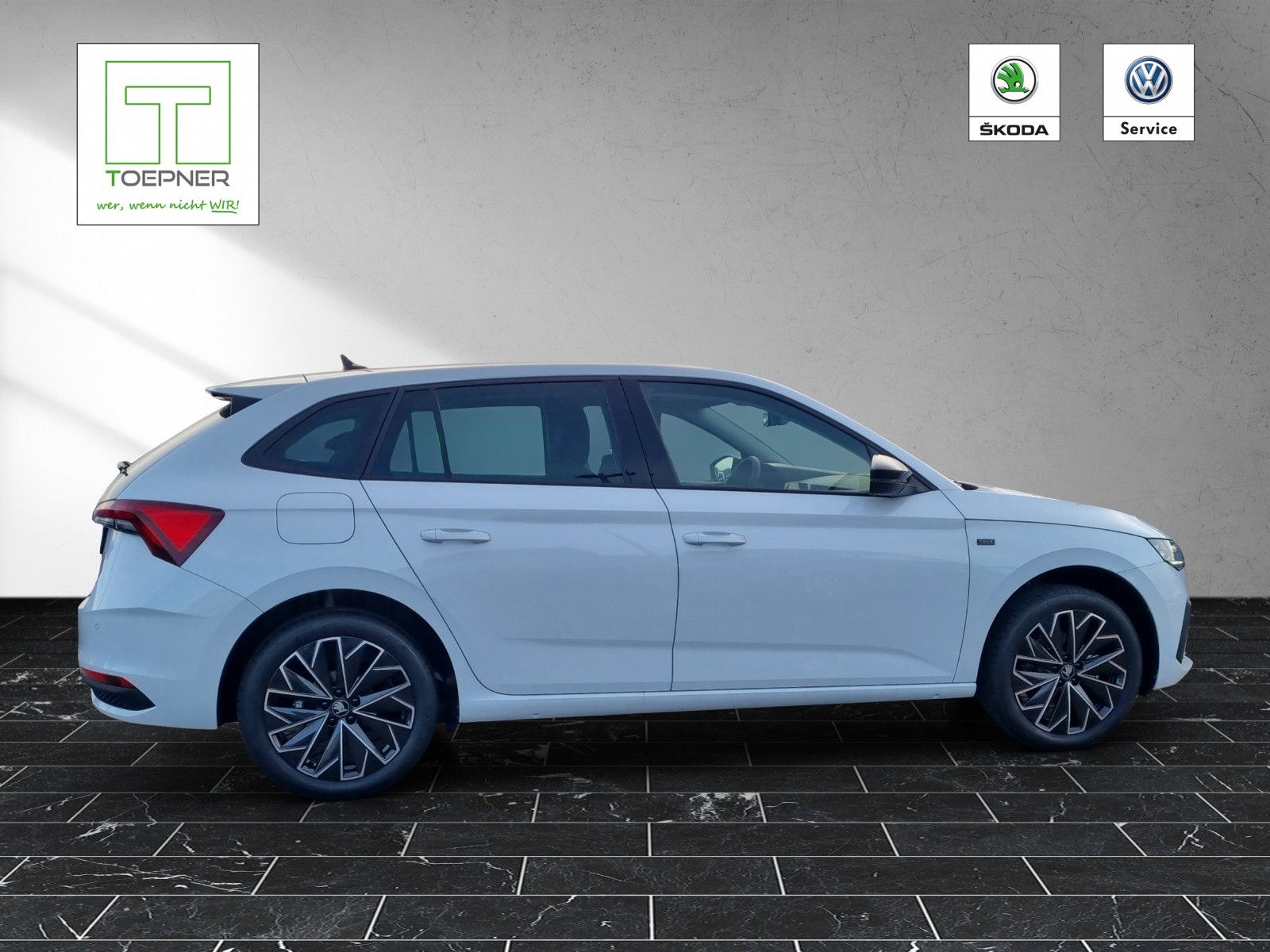 Fahrzeugabbildung SKODA Scala Tour 1,0 TSI DSG Black Image SipmlyClever