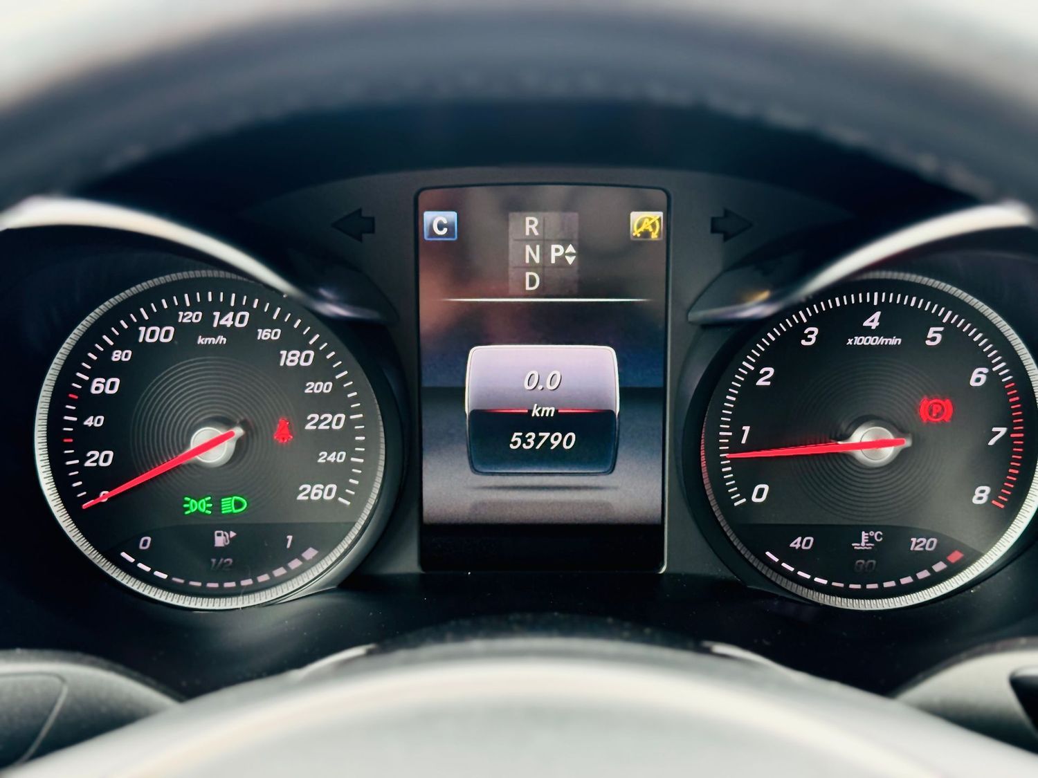 Fahrzeugabbildung Mercedes-Benz C 200 AVANTGARDE, Automatik, LED, Navi, PTS, SH