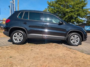 Volkswagen Tiguan - 8