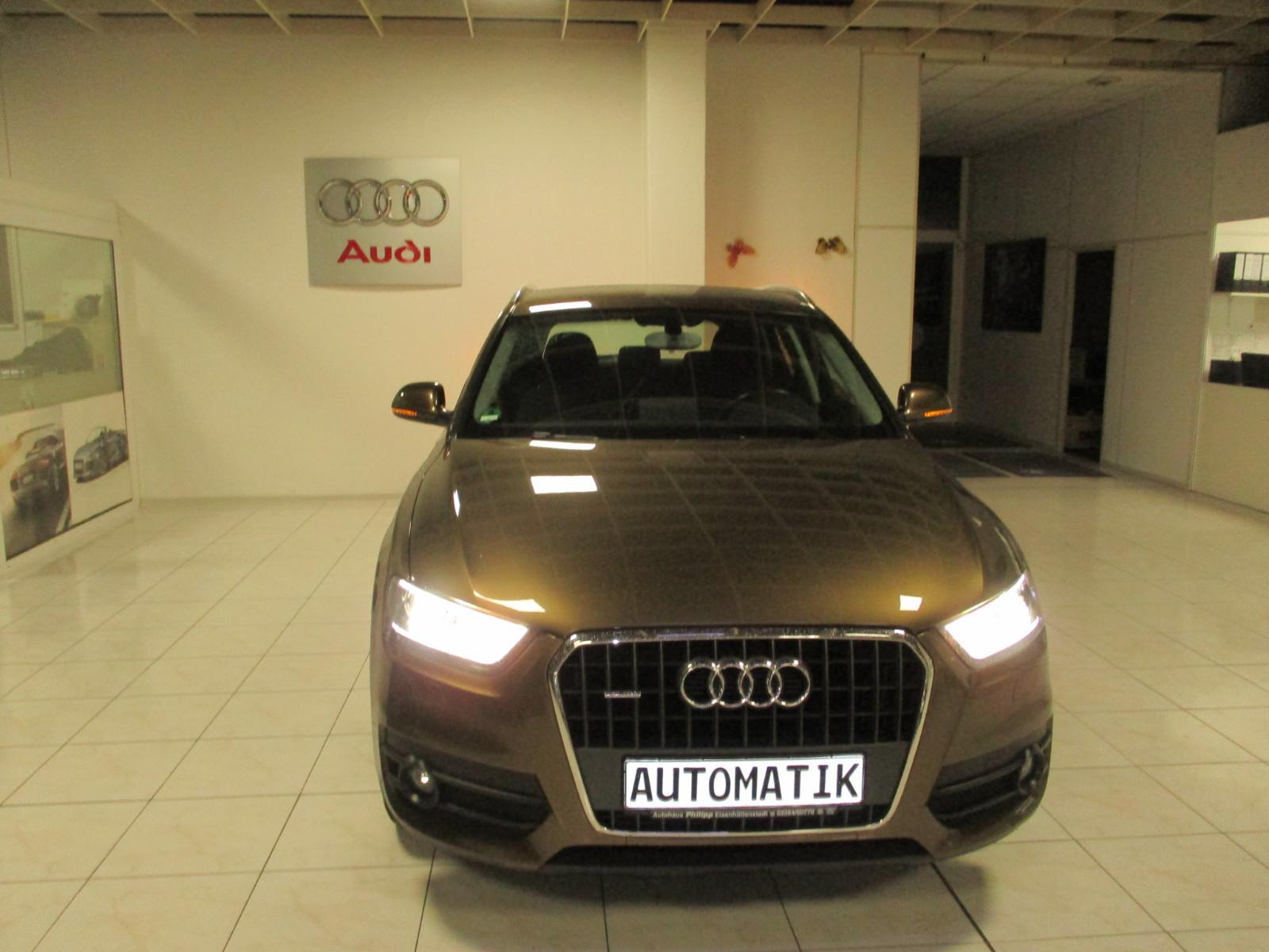 Audi Q3 2.0 TDI quattro S-tronic /Xenon Plus AhzV PDC
