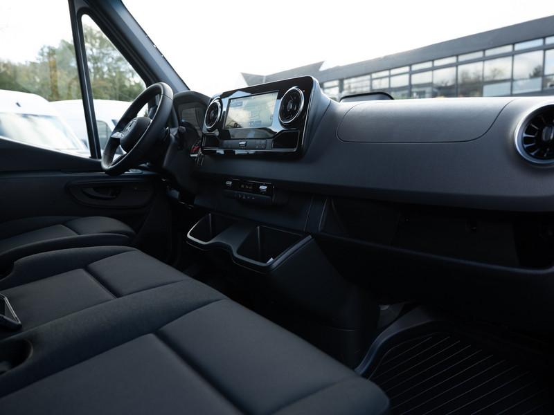 Mercedes-Benz SPRINTER 317 Kasten/L2H1/LED/AHK/Kamera/Totw.