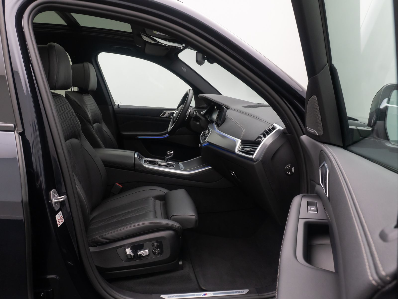 Fahrzeugabbildung BMW X5 xD40d M Sport 360° Laser Panorama H/K ACC 22"
