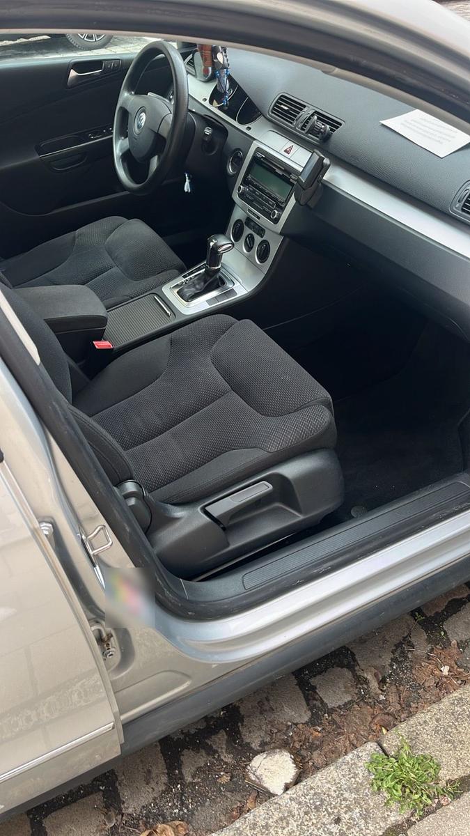 Volkswagen Passat 2010 — photo 6