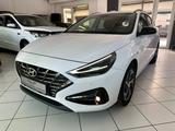 Hyundai i30 1.6 CRDi 85kW Select*Kamera+LED+Navi+ - Hyundai i30 mit Diesel-Antrieb: Kombi, Automatik, 1.6