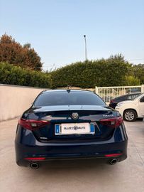 Alfa-Romeo Giulia - 3