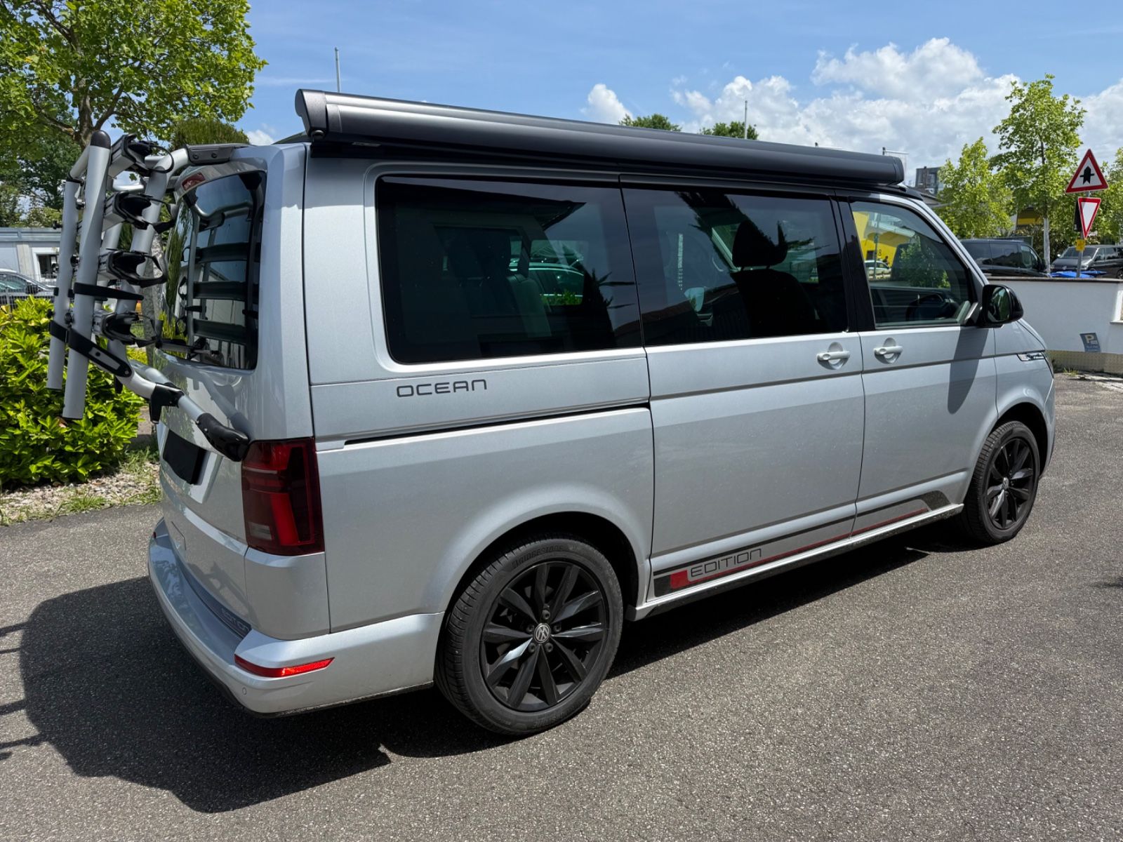 Volkswagen T6.1 California Edition Red . 2 foto 19