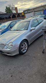 Mercedes-Benz DB 230 CE Automatik 1,8 Liter - Mercedes-Benz 230 aus 2003: C