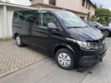 Volkswagen Freizeit- /Familienauto VW T6.1 Multivan 2,0 TDI - : Van, Familien