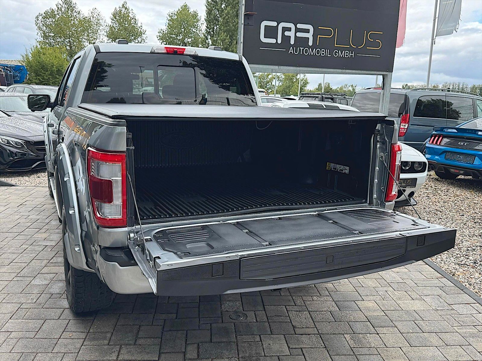 Fahrzeugabbildung Ford F150 3.5 V6 LARIAT RAPTOR SuperCrew 4x4*LED*B&O*