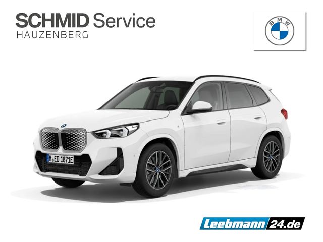 BMW iX1 xDrive30 M-Sportpaket KomfZug/AdaptLED/RFK