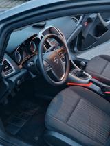 Opel Astra 1.6 INNOVATION INNOVATION - Opel Astra aus 2010: 1.6