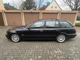 BMW 520i Sport touring Sportpaket Facelift xenon led - BMW 520 aus 2002: Kombi