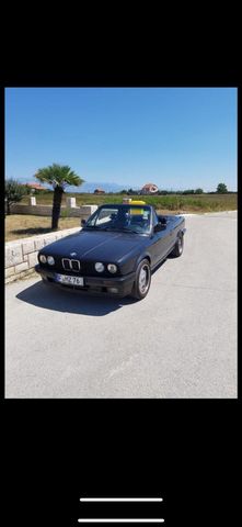 BMW E30 325i Cabriolet