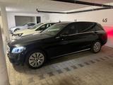 Mercedes-Benz C 220 d T Autom. - - Mercedes-Benz C 220 Gebrauchtwagen in Stuttgart