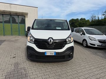 Renault Trafic - 1