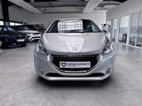 Peugeot 208 ALLURE KLIMA+TEILLEDER+EINPARKHILFE+ALLWETTE - gebrauchte Peugeot Kleinwagen