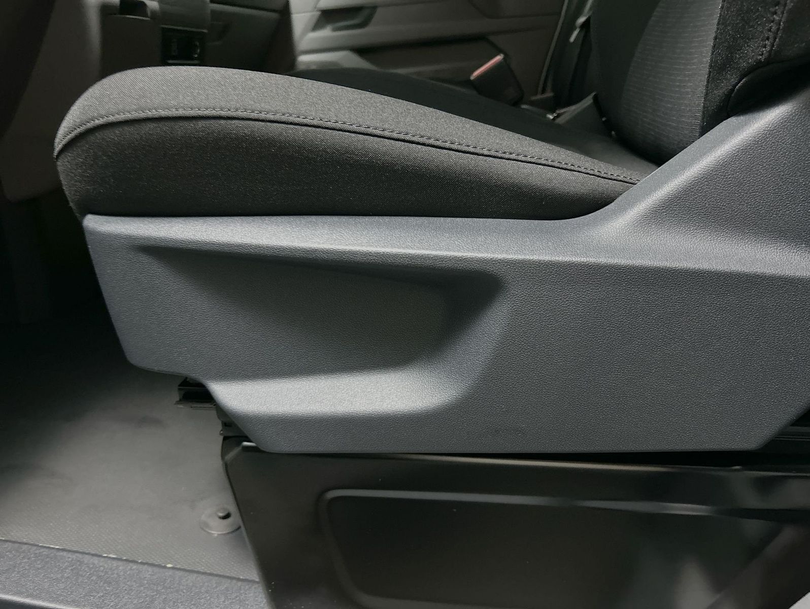 Volkswagen T7 Transporter - Bild 11