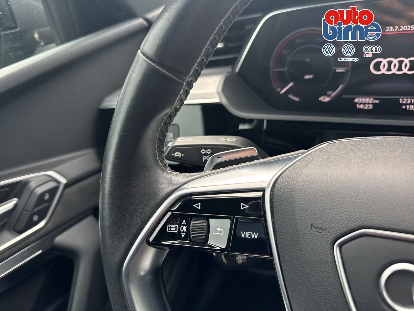 e-tron 50 quattro S line Luftfederung AD Niveau 