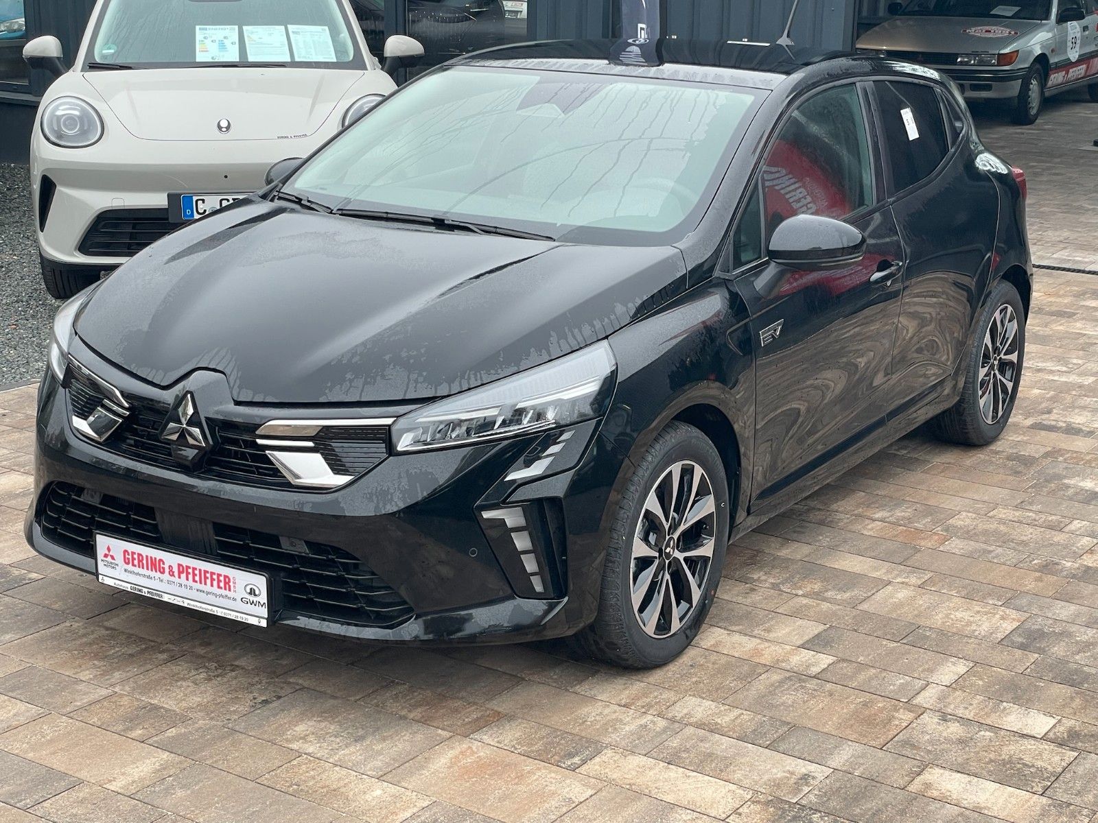 Mitsubishi Colt Plus Hybrid 1,6 l Benzin Aut. imagem 3