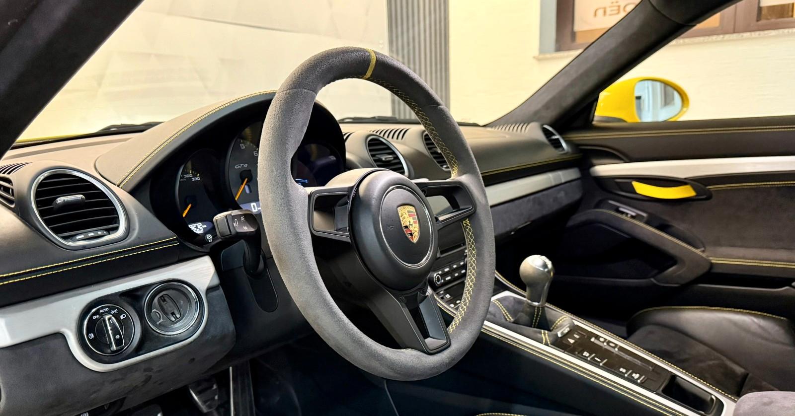 Porsche 718 Cayman GT4*LED*Carbon*Schalensitze*APPROVED*