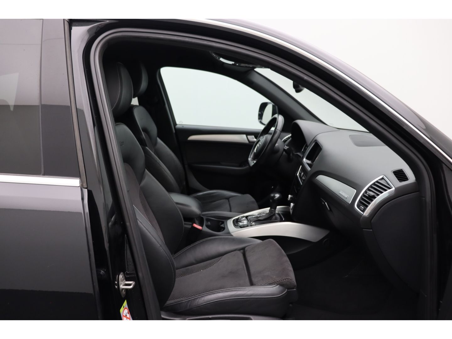 Fahrzeugabbildung Audi Q5 2.0 TDI 130kW quattro ACC Sportsitze Standhei