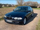 BMW E46 325i Limousine - BMW 325: E46 325i