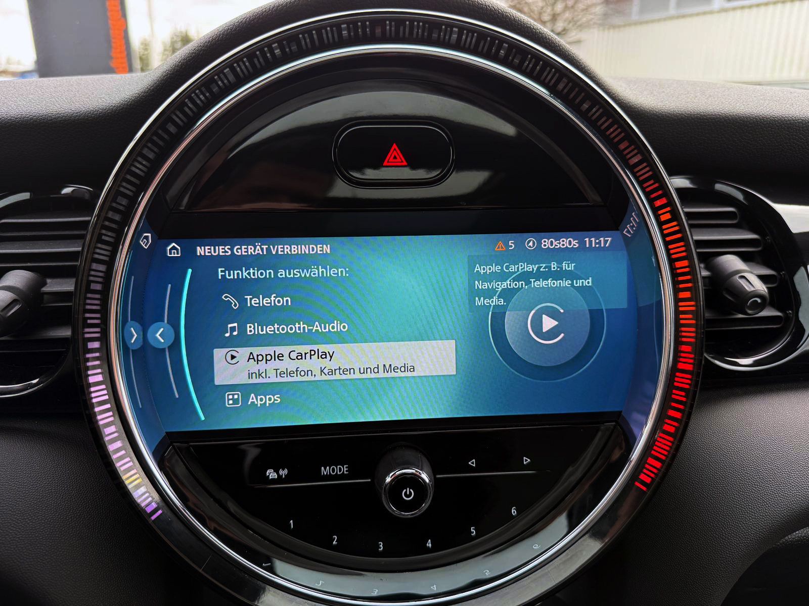 Fahrzeugabbildung MINI ONE 5-trg. Classic-Trim LED SHZ NAV PANO PDC BT