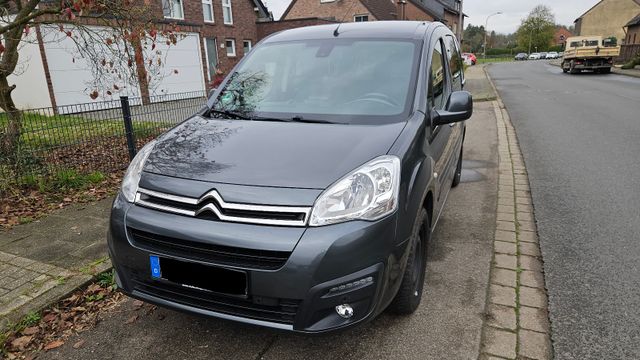 Citroën Berlingo BlueHDi 100 / AHK / Dachträger