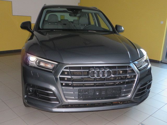 Audi Q5 40 TDI quattro S-tronic/S-LINE/AHK