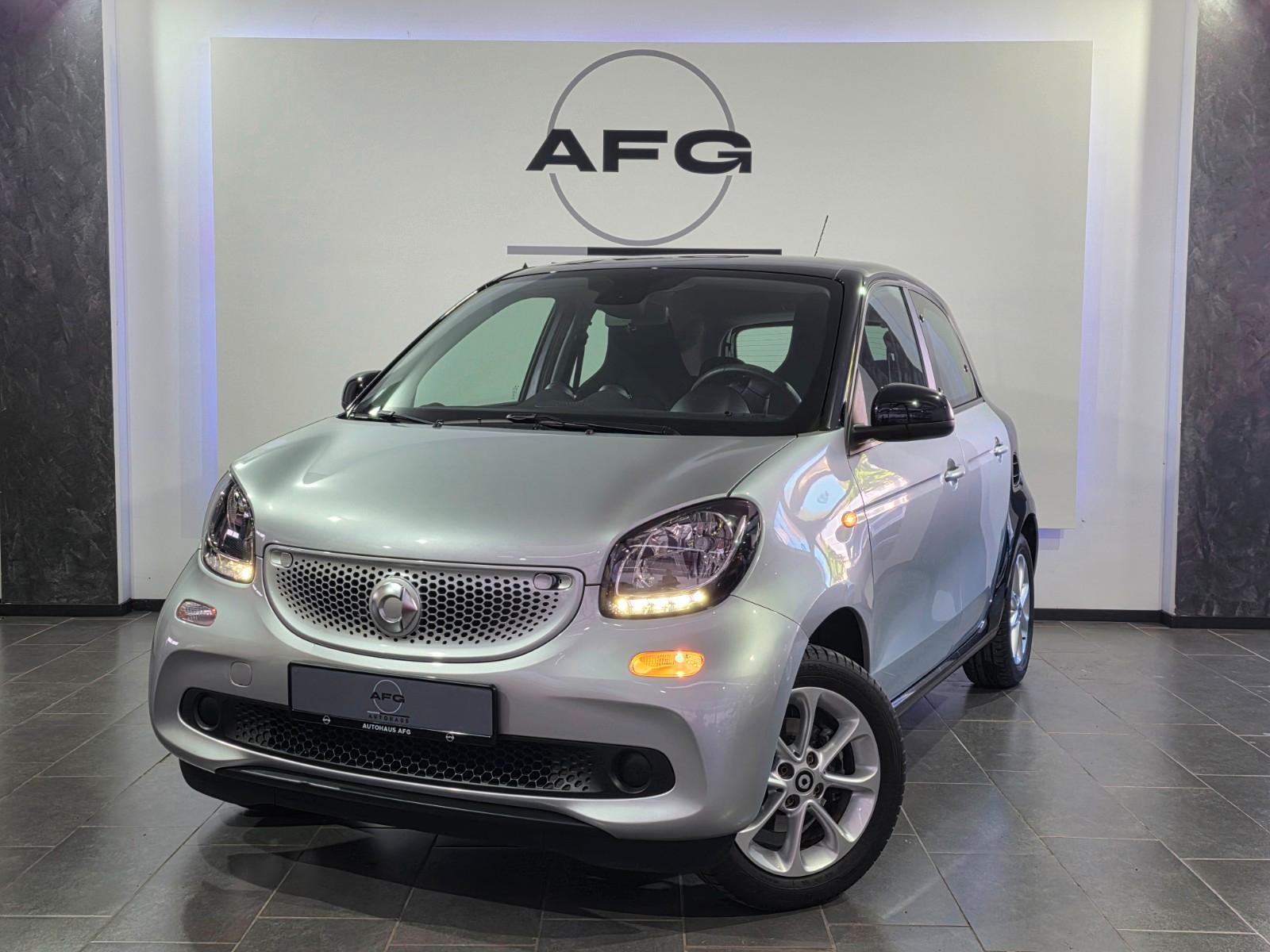 Smart ForFour*MERCEDES SCHECKHEFTGEPFLEGT