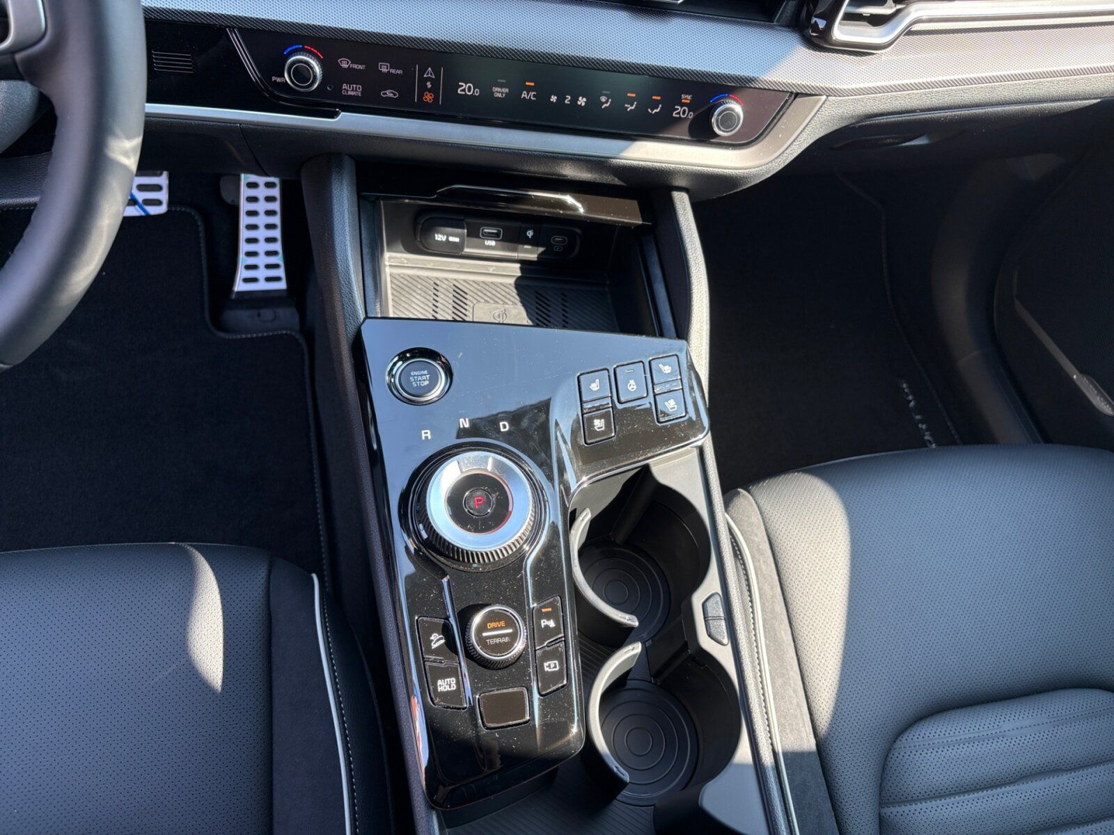 Fahrzeugabbildung Kia SPORTAGE 1.6T HEV AWD GT-Line SD DRI SOUND AKTIO