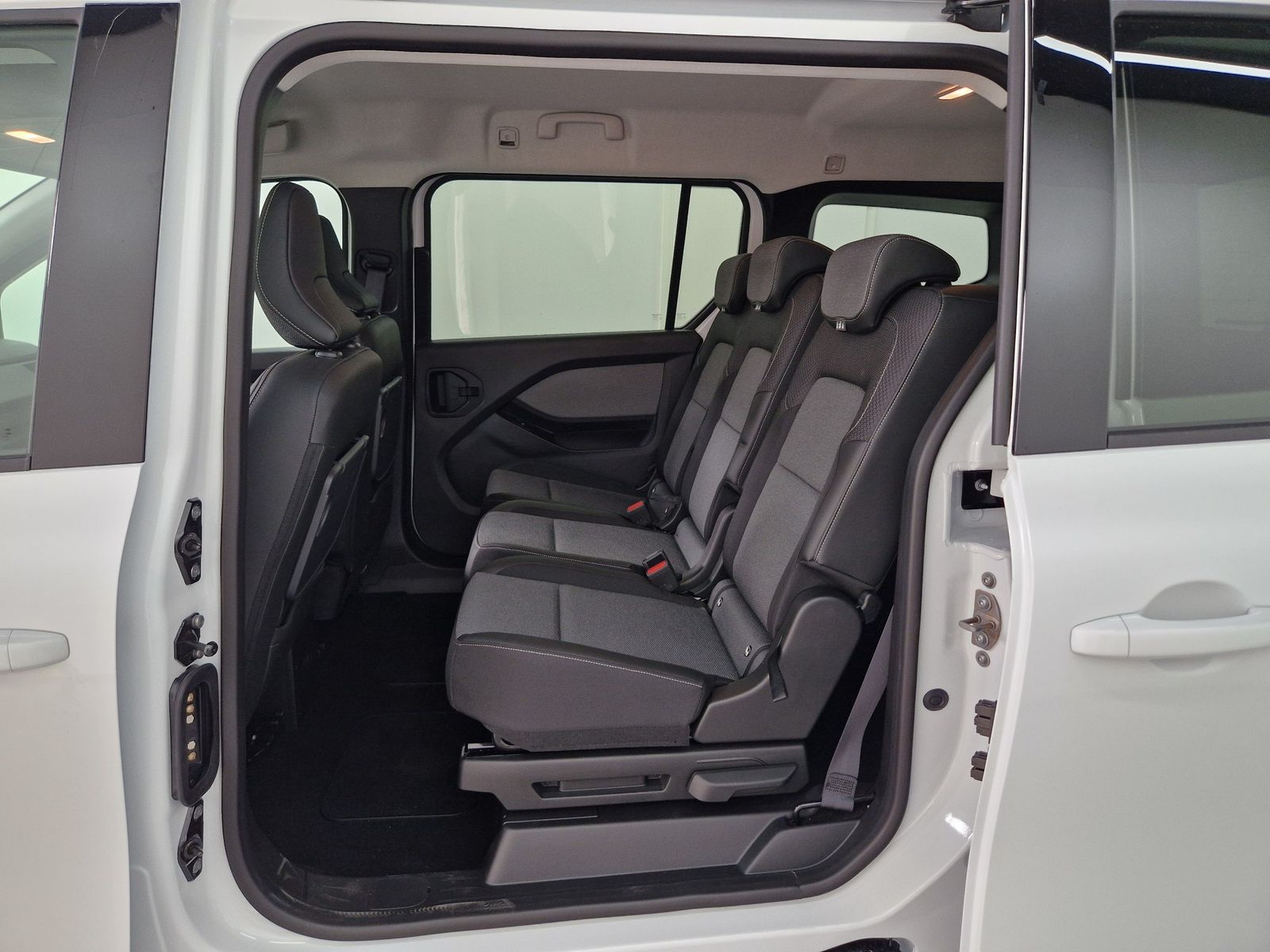 RENAULT Kangoo  Grand Techno TCE 130 EDC – Bild 10