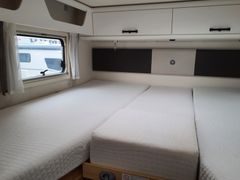 Sunlight T 68, Einzelbetten und Hubbett,Sat automatisch