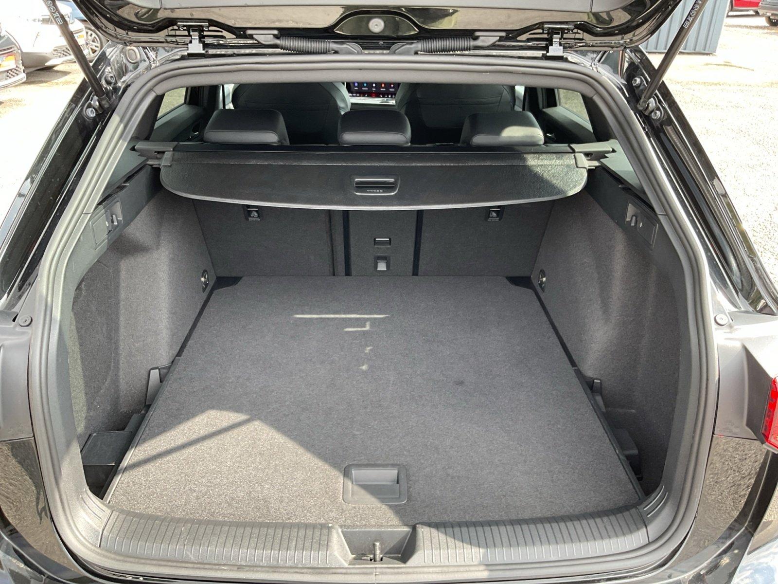 Volkswagen Golf VIII Variant 1.5 eTSI R-Line ACC LED SHZ LM, миниатюра 9