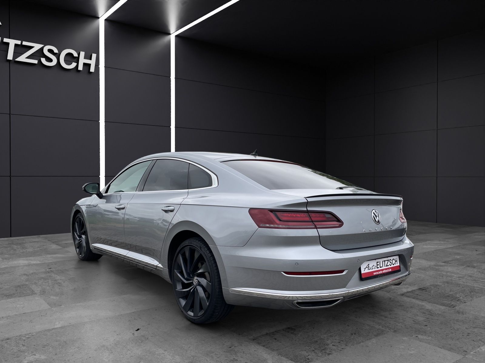 Fahrzeugabbildung Volkswagen Arteon R-Line TDI DCC LEDER DYNAUDIO NAVI ACC