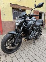 Kawasaki Z650 Wenig KM - Kawasaki Motorräder in Mainz