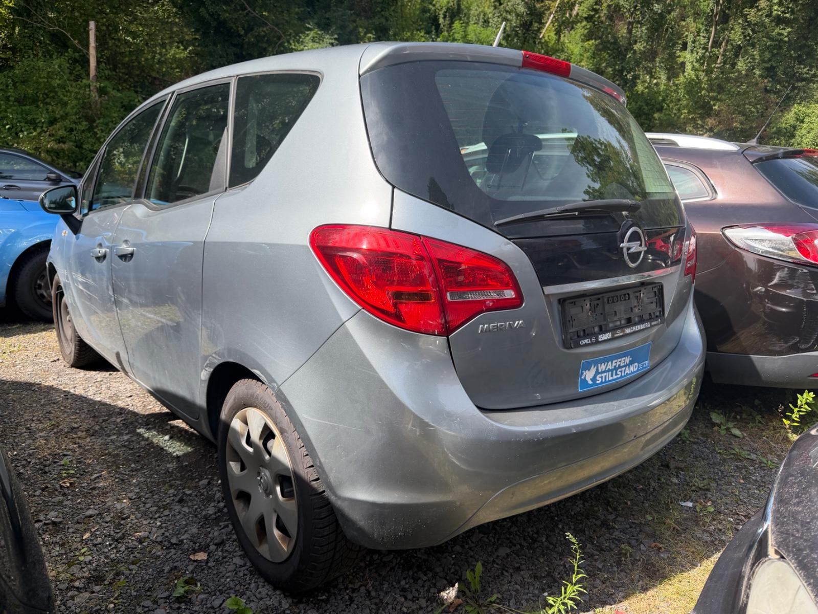 Opel Meriva 2012 — photo 11