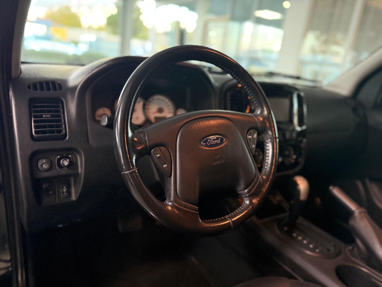 Ford Maverick 2006 — photo 13