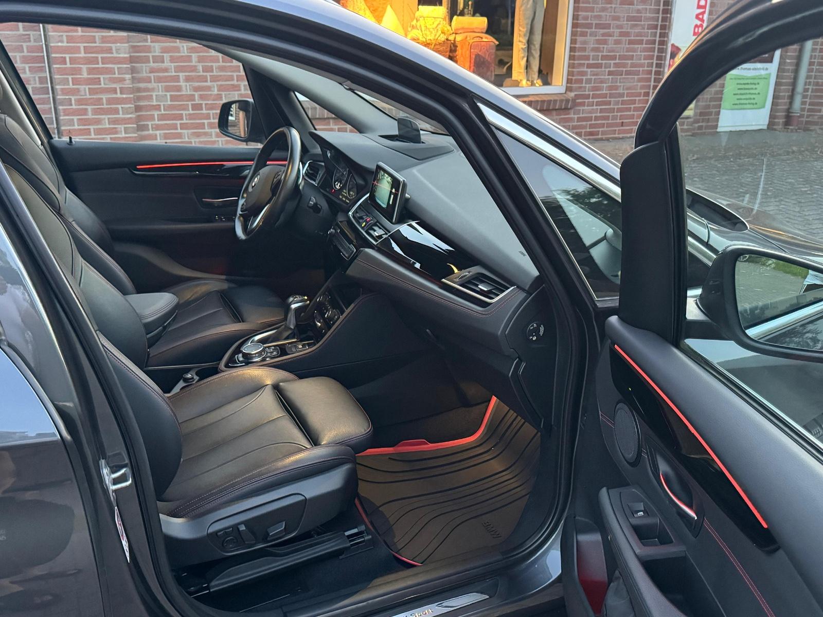 BMW 225i xDrive Sport Line/Pano/AHK/Kamer/H-up/Leder