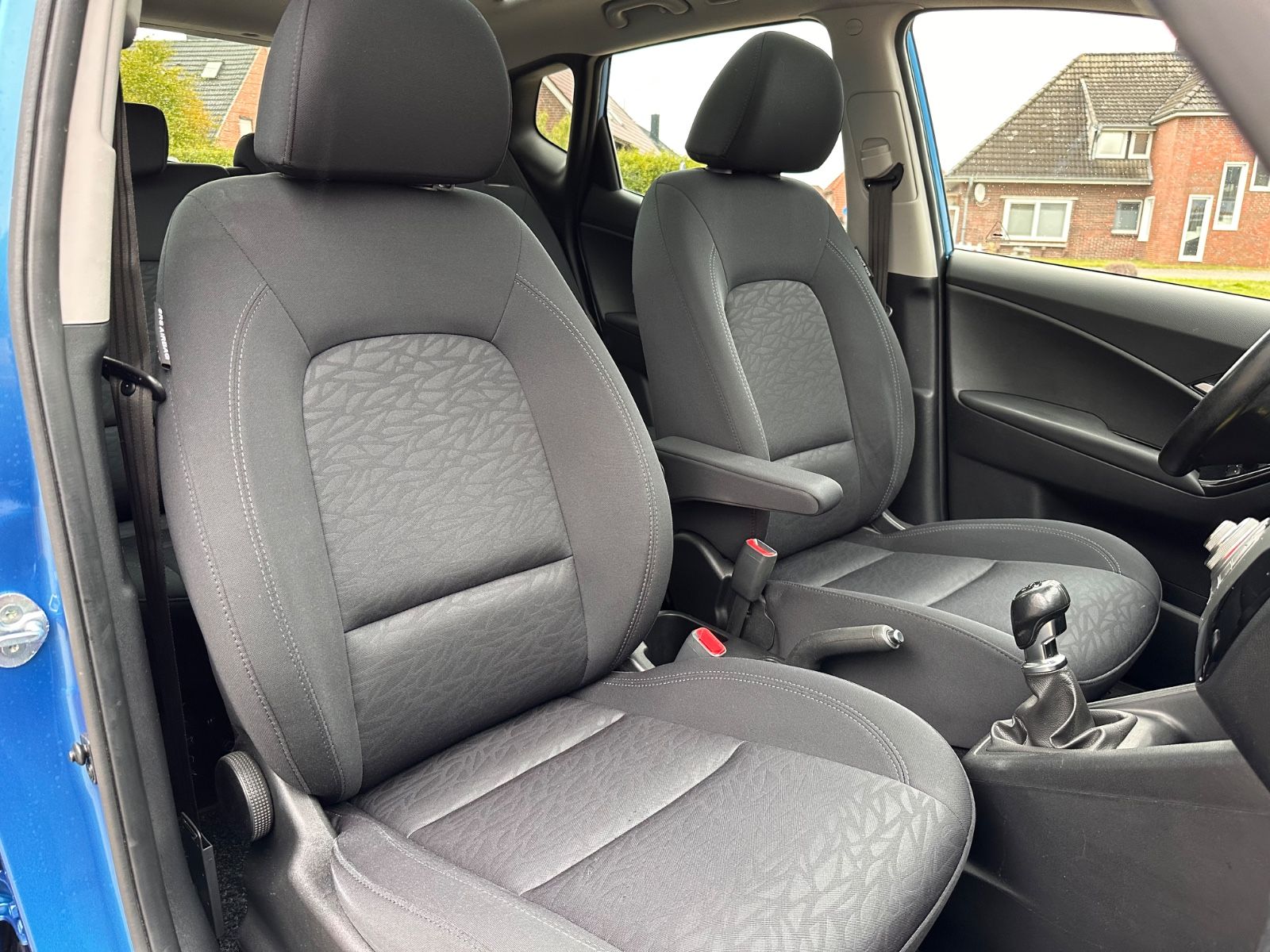 Fahrzeugabbildung Hyundai ix20 blue Passion 1.4 Pano/Kamera/Navi/SHZ/GRA