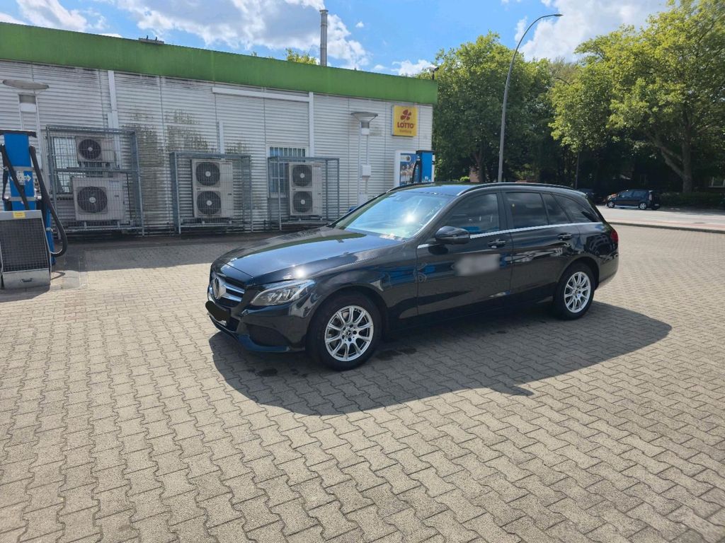 Image of Mercedes-Benz C 220