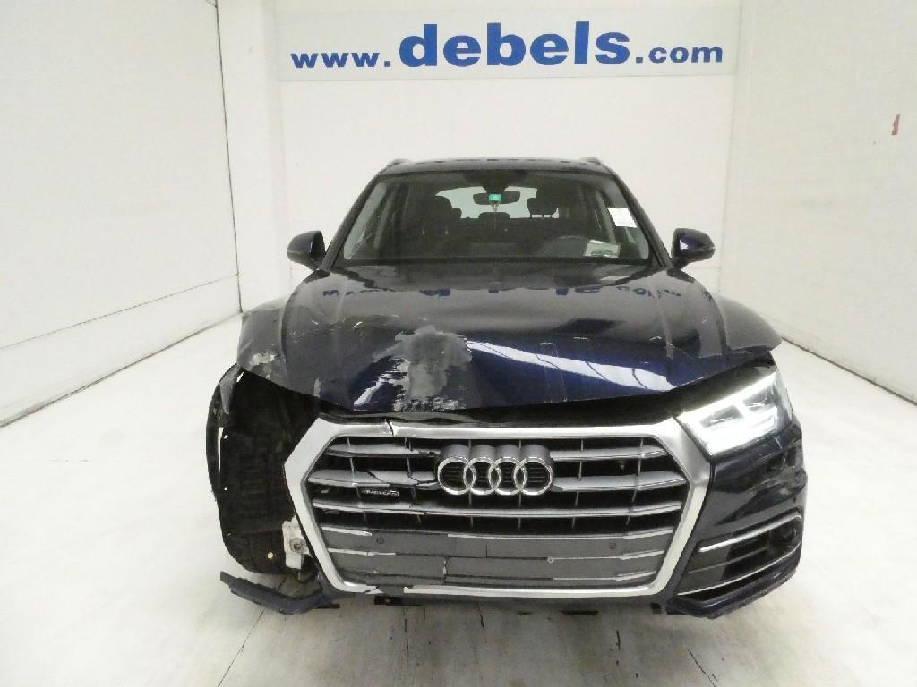 Audi Q5 2.0D SPORT