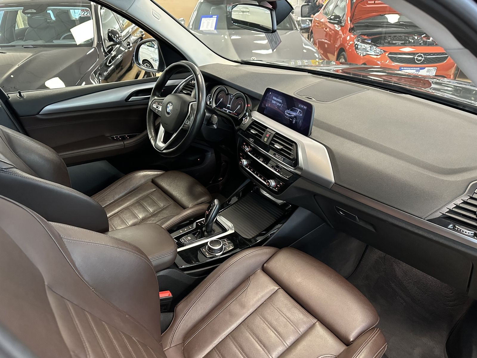 BMW X3 xDrive 30 Advantage AHK Leder Navi LED SHZ foto 13