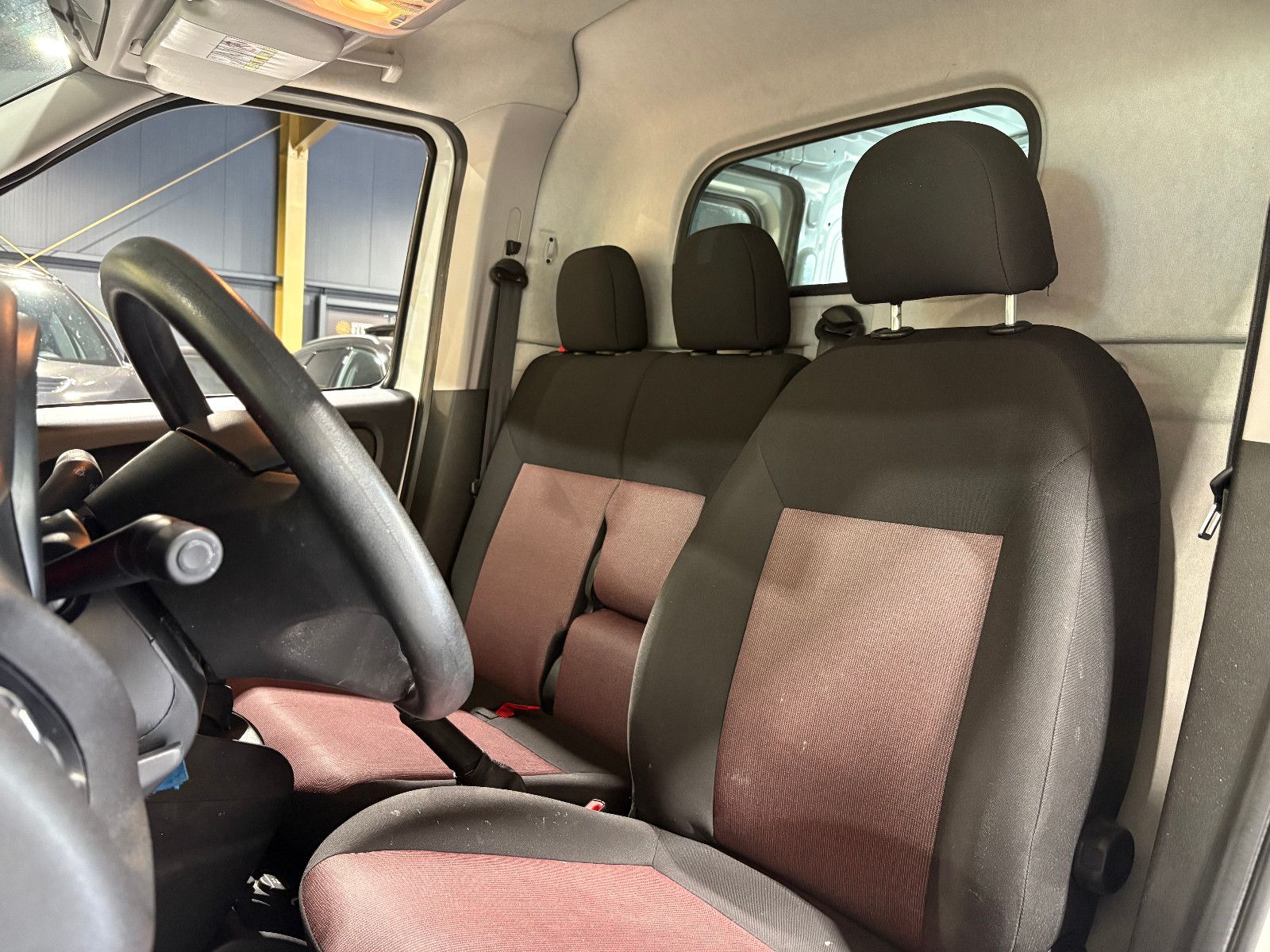 Fahrzeugabbildung Fiat Doblo Doblò SX Maxi Kasten/3-SITZ/PDC/BLUETOOTH/